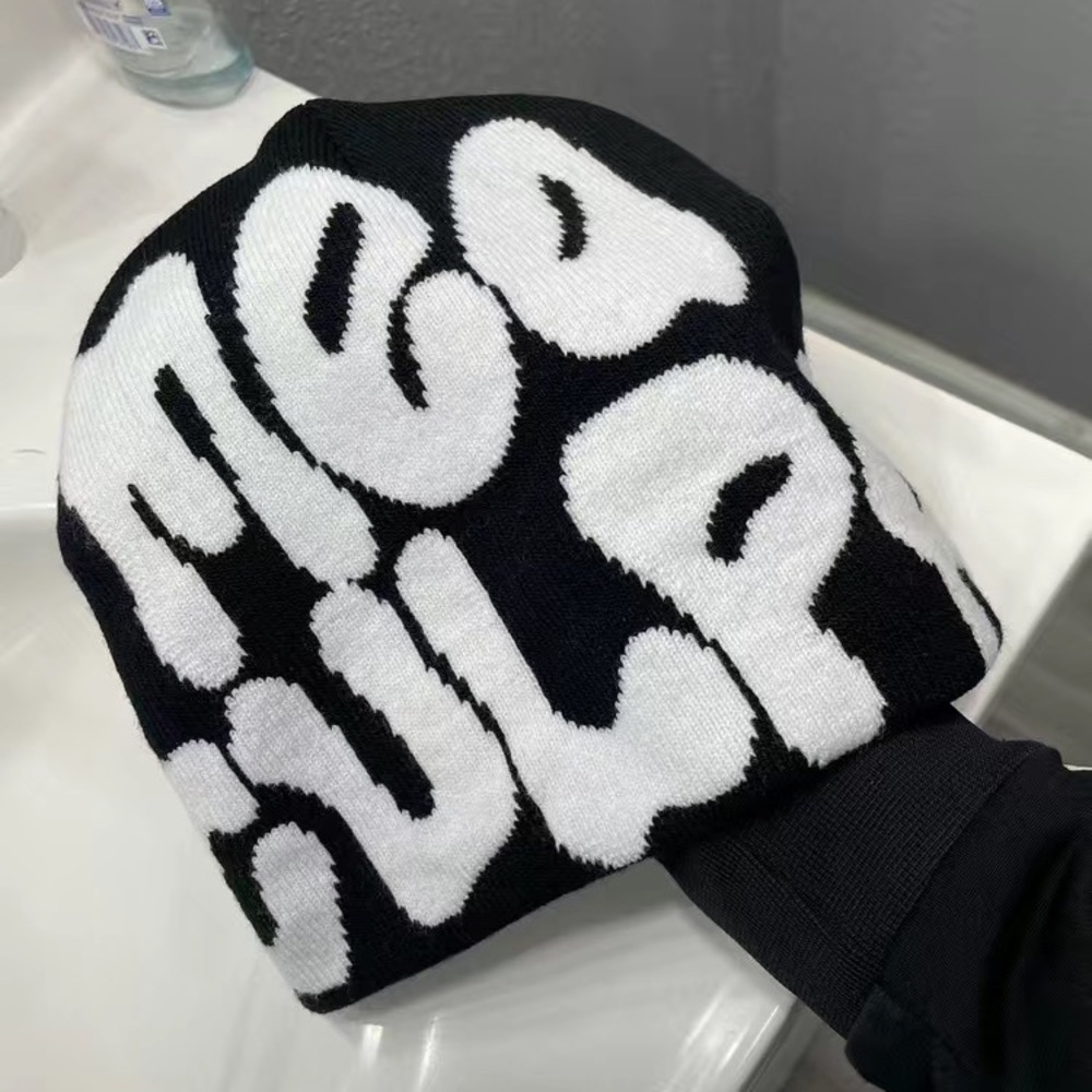Selling this beanie any offers